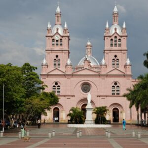 Pasadía a Buga: Paz y Reflexión Cultural